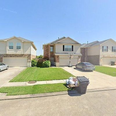 315 Sea Breeze Dr, Bacliff, TX 77518