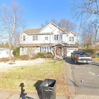 319 Oradell Ave, Paramus, NJ 07652