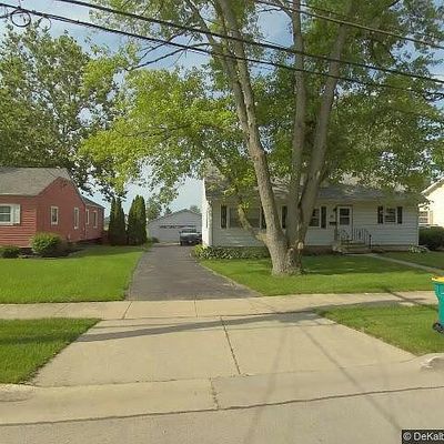 320 E Lincoln St, Sycamore, IL 60178