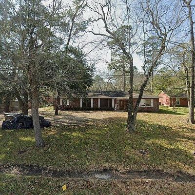 3216 Ash Dr, Dickinson, TX 77539