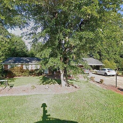 333 South St, Elkin, NC 28621