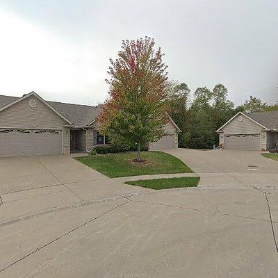 3334 Anastasia Pl, Muscatine, IA 52761