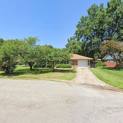 3 Lancelot Dr, Belleville, IL 62226