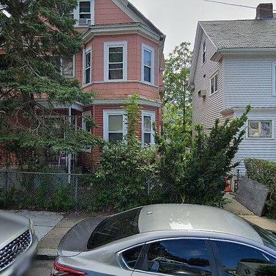 3 Nixon St, Dorchester Center, MA 02124