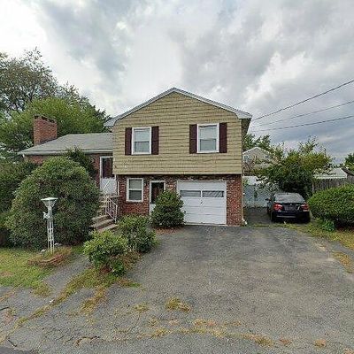 30 Augustus St, Revere, MA 02151