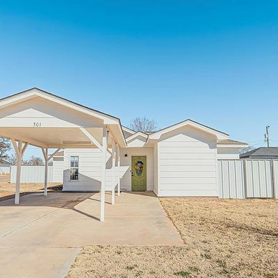 301 E Fir St, Denver City, TX 79323