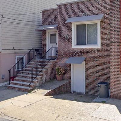 313 70 Th St, Guttenberg, NJ 07093