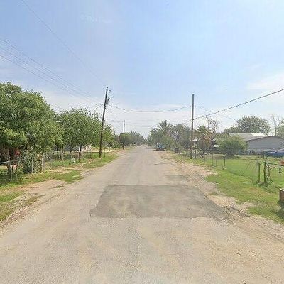 403.5 N Retta St, Carrizo Springs, TX 78834