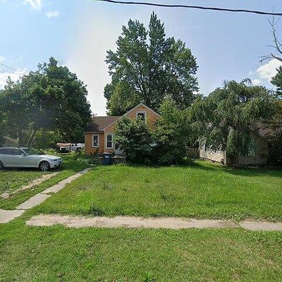 406 E Kalamazoo St, Bloomingdale, MI 49026