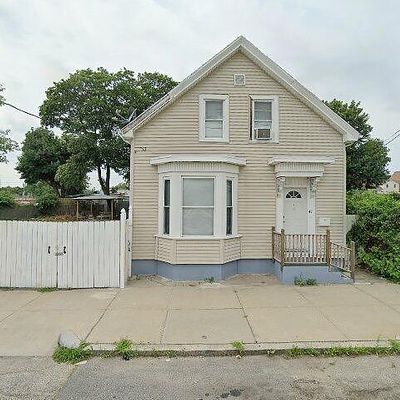 41 Calhoun Ave, Providence, RI 02907