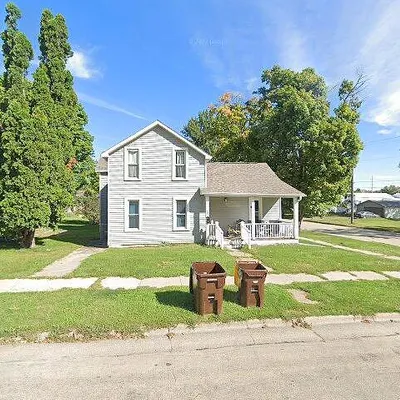 412 E Pleasant St, Maquoketa, IA 52060