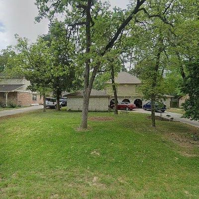 420 Brook Hollow Dr, Conroe, TX 77385