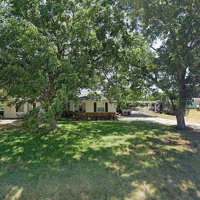 385 N Avenue F, Crawford, TX 76638