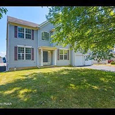 395 Ramblewood Dr, Easton, PA 18040