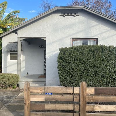 514 S Locust St, Visalia, CA 93277