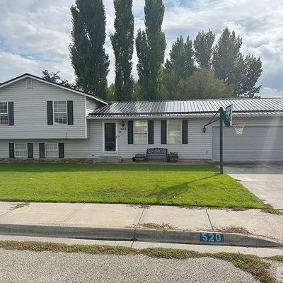 520 Matchpoint Dr, Ammon, ID 83406