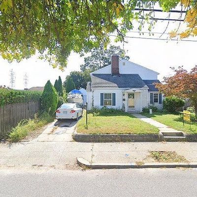 53 Monticello Rd, Pawtucket, RI 02861