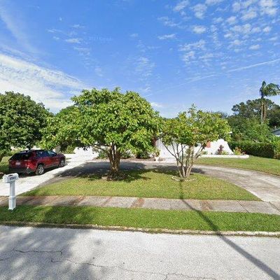 5531 49 Th Ave N, Kenneth City, FL 33709