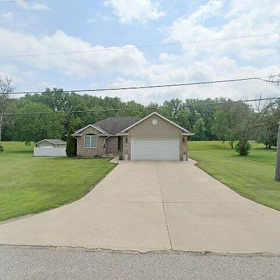 4566 Lafayette Rd, Evansdale, IA 50707