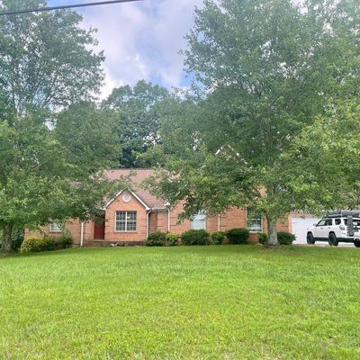 483 Casey Ln, Strawberry Plains, TN 37871