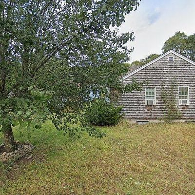 5 Esker Pl, East Falmouth, MA 02536