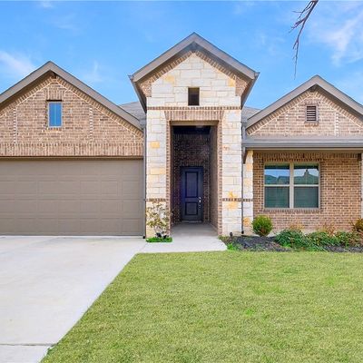 624 Orchid St, Azle, TX 76020