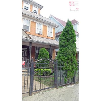 629 E 28 Th St, Brooklyn, NY 11210