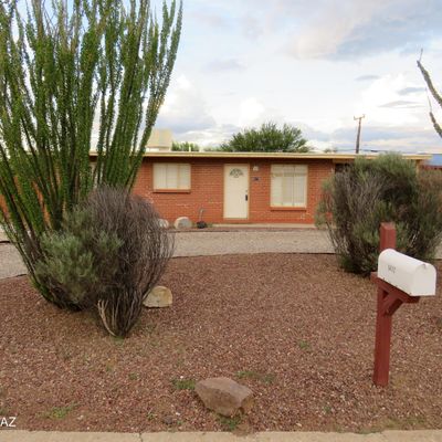 6417 E Calle Herculo, Tucson, AZ 85710