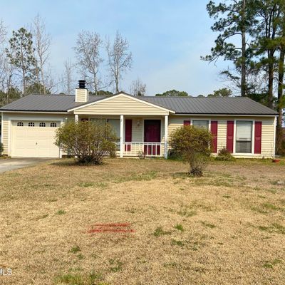 642 Shadowridge Rd, Jacksonville, NC 28546