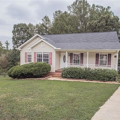 644 Old Cedar Rock Rd, Easley, SC 29640