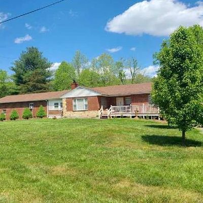 668 Paint Bank Rd, New Castle, VA 24127