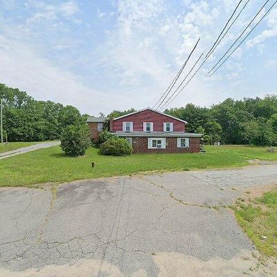 68 N Main St, Berkley, MA 02779