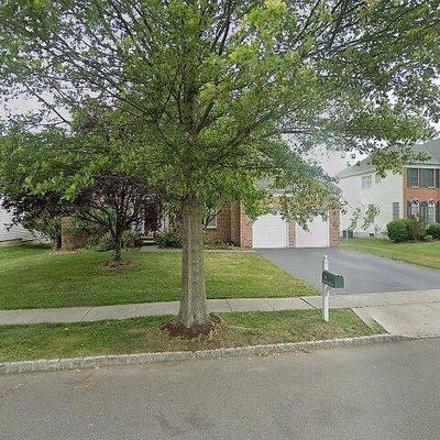 59 Renfield Dr, Princeton, NJ 08540