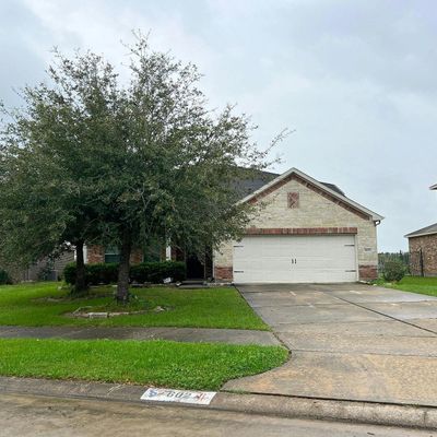 602 Honeysuckle Vine Dr, Rosenberg, TX 77469