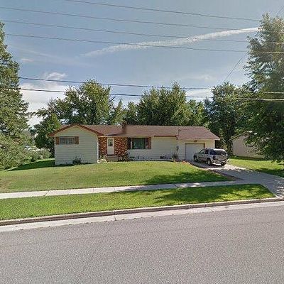 609 E Chestnut St, Pardeeville, WI 53954