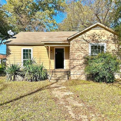 609 W Owing St, Denison, TX 75020