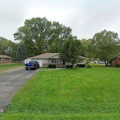 7877 Cahall Dr, Waynesville, OH 45068