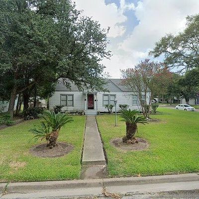 802 18 Th Ave N, Texas City, TX 77590