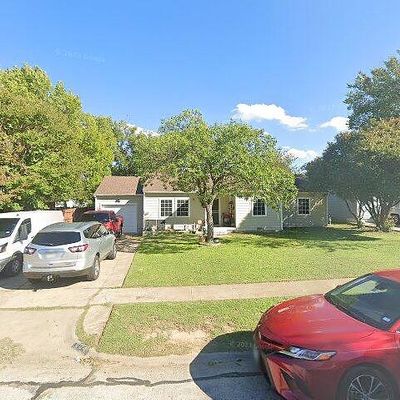 804 Rindie St, Irving, TX 75060