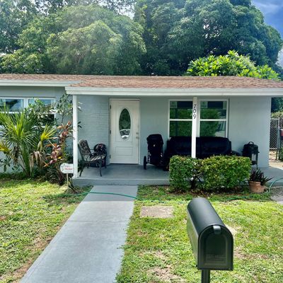 709 W 2 Nd St, Riviera Beach, FL 33404