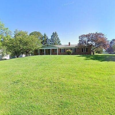 713 Camelot Estates Dr, Hillsboro, MO 63050