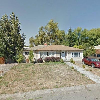 748 Ne Church Ave, Roseburg, OR 97470