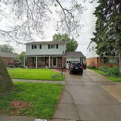 757 Regina Pkwy, Toledo, OH 43612