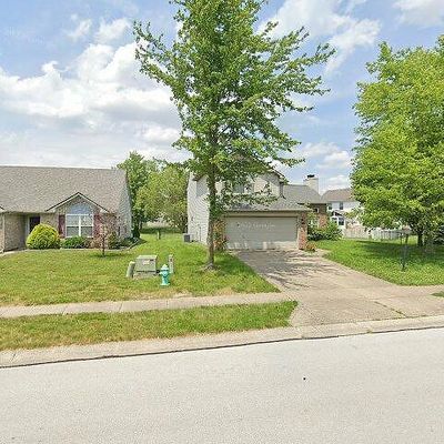 7580 Fox Tail Cir, Avon, IN 46123