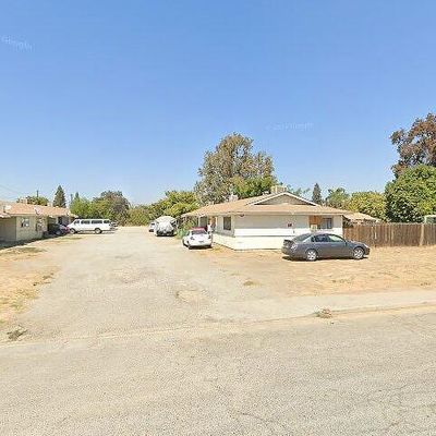 768 E Larry St, Farmersville, CA 93223