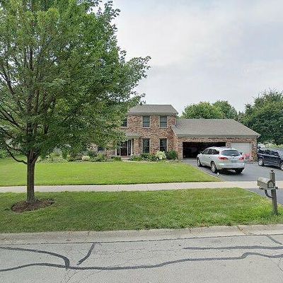 990 Merrimac Cir, Naperville, IL 60540