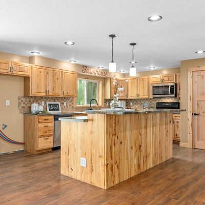 N2604 County Rd E, Waupaca, WI 54981