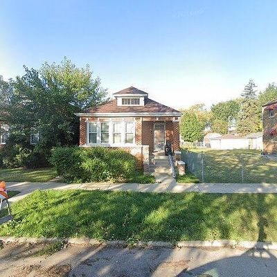 9036 S Kingston Ave, Chicago, IL 60617