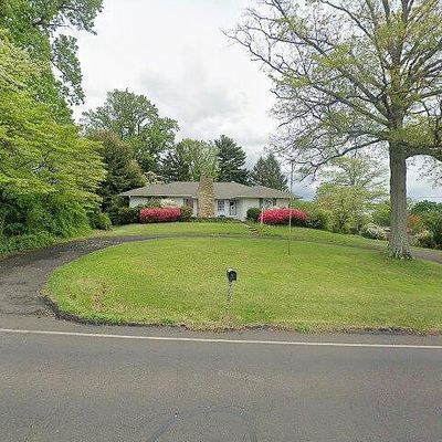 925 Hulmeville Rd, Langhorne, PA 19047