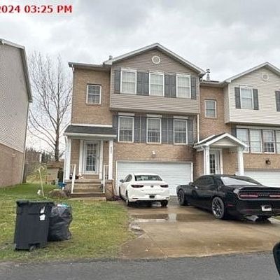 933 Ashton Pl, Morgantown, WV 26508